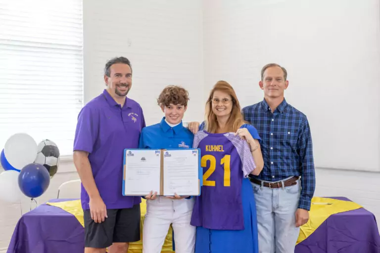Local para-athlete signs scholarship with St. Andrews University