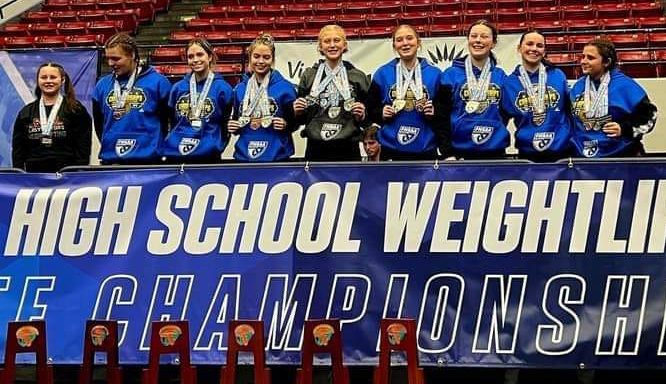 Wewa girl weightlifters make school history
