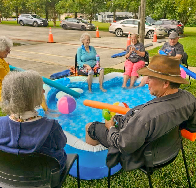 Library friends, club host seniors’ pool party