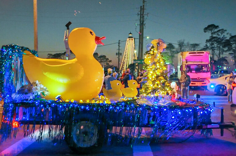 Parade Saturday, cake and pie auction commences