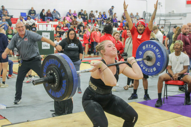 Wewa girls sweep weightlifting regionals